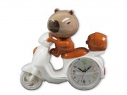 CQ07046 Ébresztőóra barna állat motoron 20x19cm