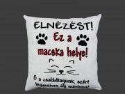 Díszpárna Ez a macska helye 28cm